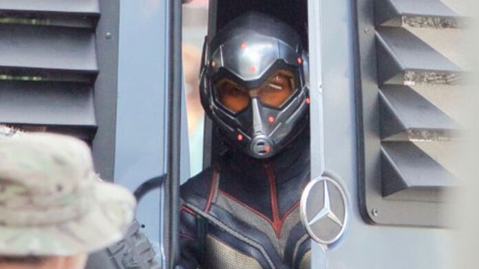 homem-formiga-e-a-vespa-bastidores-vespa-capacete-capa